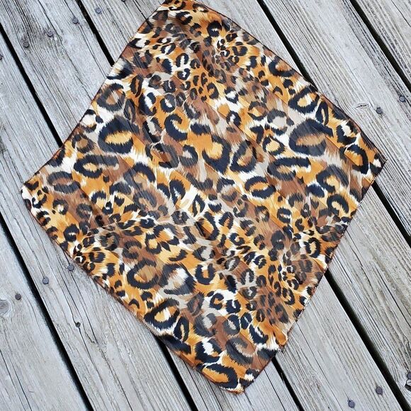 Animal Print 20"x20" Scarf Printed Square - Picture 1 of 3